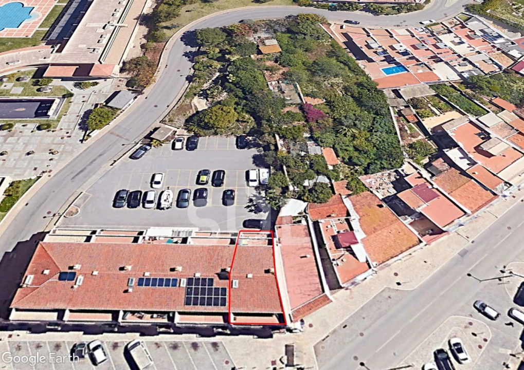 Apartamento T3 para Venda em Estômbar e Parchal Foto 24