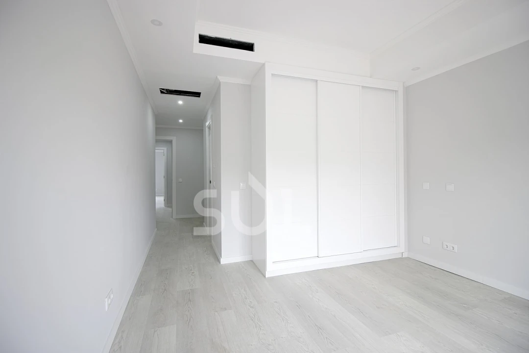 Apartamento T3 para Venda em Estômbar e Parchal Foto 8