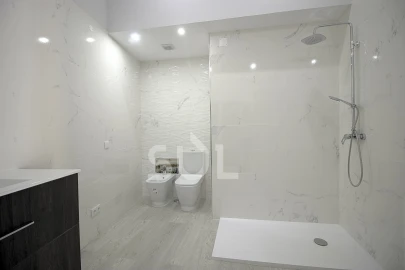 Apartamento T3 para Venda em Estômbar e Parchal