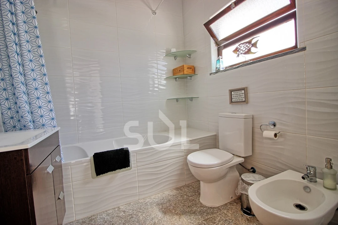 Moradia T3 para Venda em Alvor Foto 16