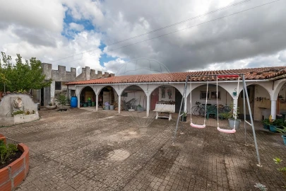 Moradia T3 para Venda em Santa Maria, São Pedro e Matacães
