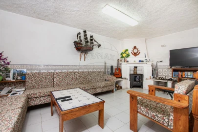 Moradia T3 para Venda em Santa Maria, São Pedro e Matacães