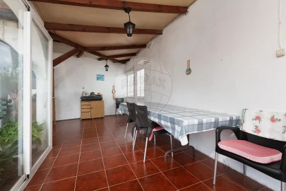 Moradia T3 para Venda em Santa Maria, São Pedro e Matacães