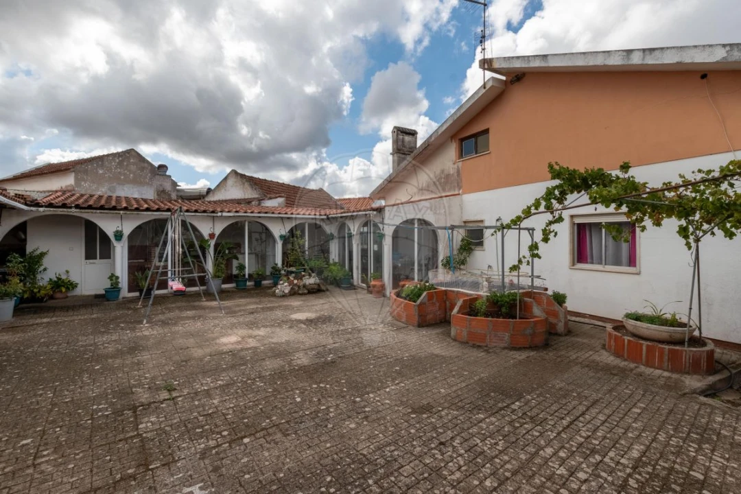 Moradia T3 para Venda em Santa Maria, São Pedro e Matacães Foto 16