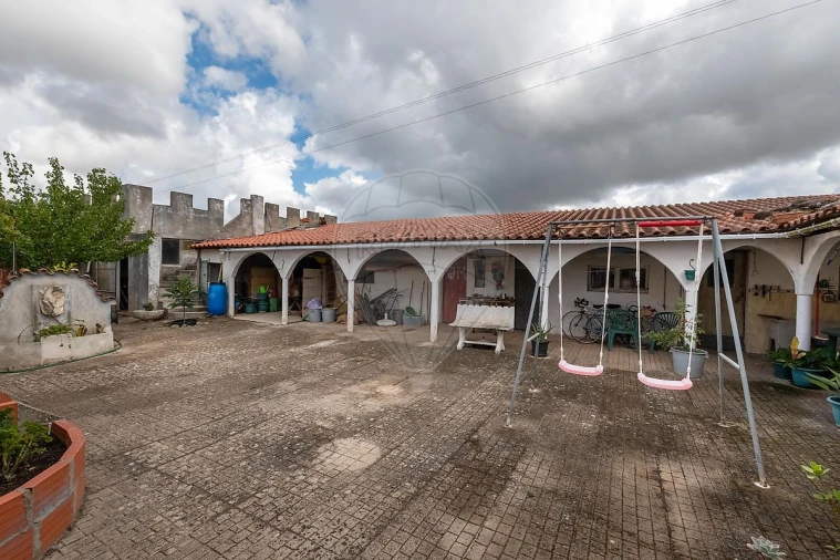Moradia T3 para Venda em Santa Maria, São Pedro e Matacães Foto 20