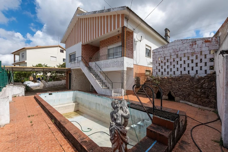 Moradia T3 para Venda em Santa Maria, São Pedro e Matacães Foto 4