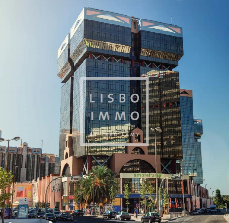 Apartamento T1 para Venda em Campolide Foto 14
