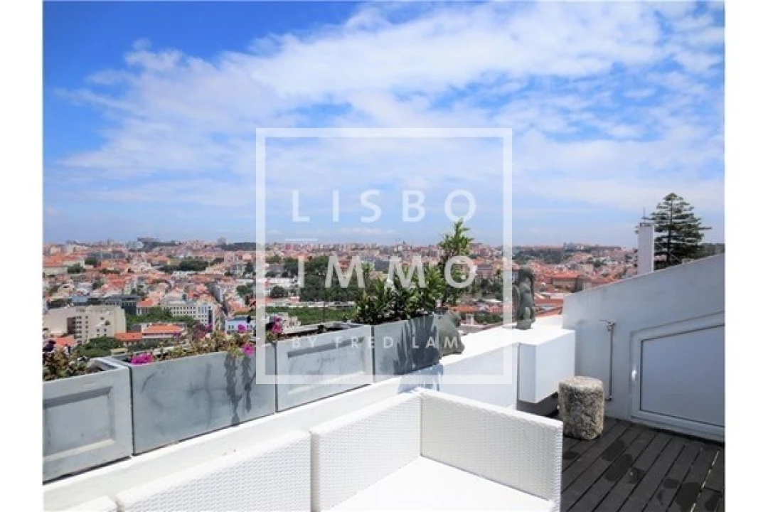 Apartamento T4 para Venda em Santo António Foto 49