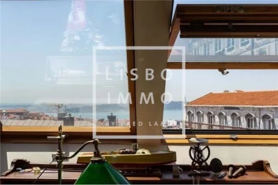 Apartamento T4 para Venda em Santo António