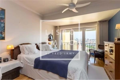 Apartamento T4 para Venda em Santo António