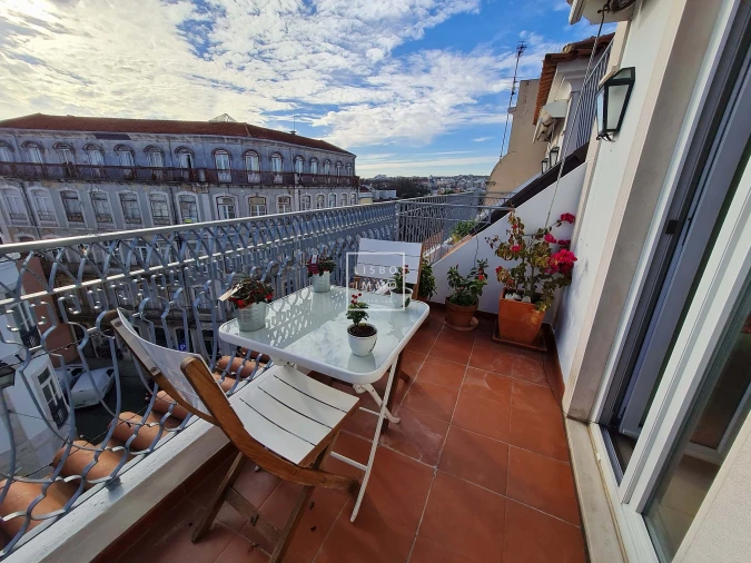 Apartamento T4 para Venda em Santo António Foto 4