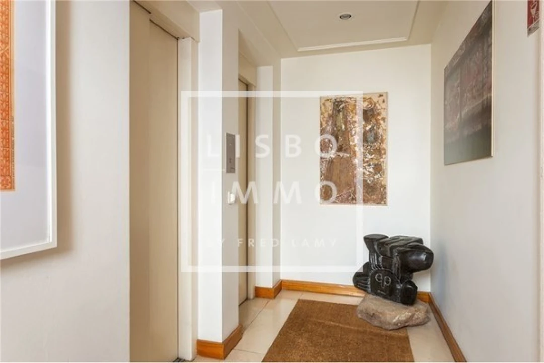 Apartamento T4 para Venda em Santo António Foto 55