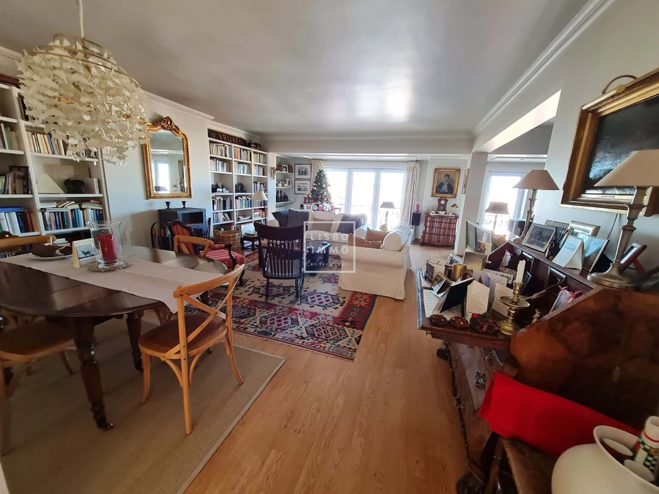 Apartamento T4 para Venda em Santo António Foto 27