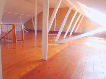 Apartamento T4 para Venda em Alcantara
