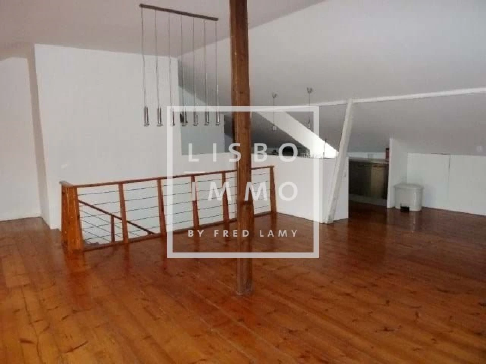 Apartamento T4 para Venda em Alcantara Foto 1