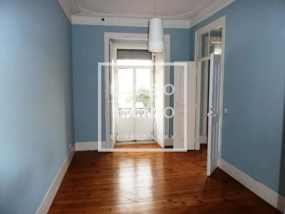 Apartamento T4 para Venda em Alcantara Foto 5