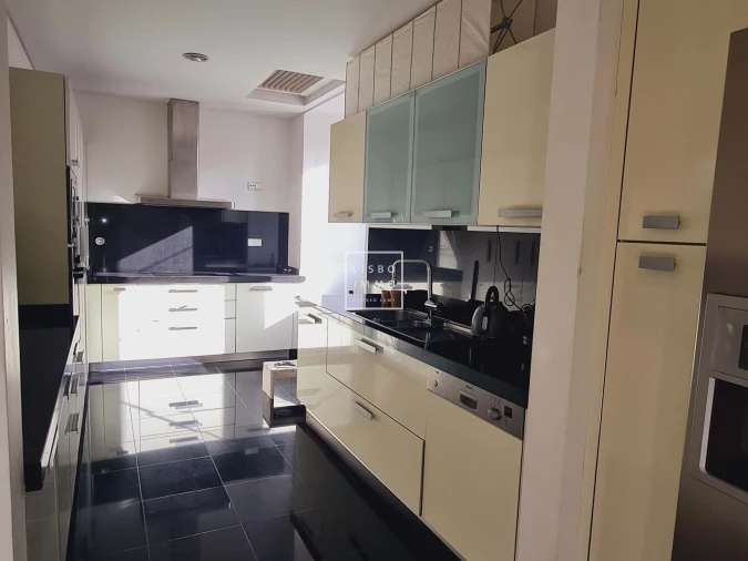 Apartamento T4 para Venda em Alcantara Foto 40