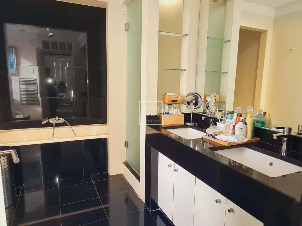 Apartamento T4 para Venda em Alcantara Foto 32