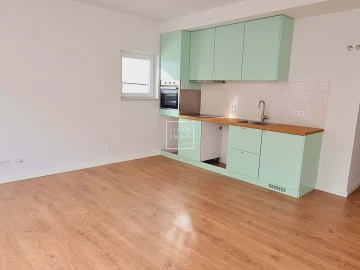 Apartamento T1 para Venda em Campo de Ourique