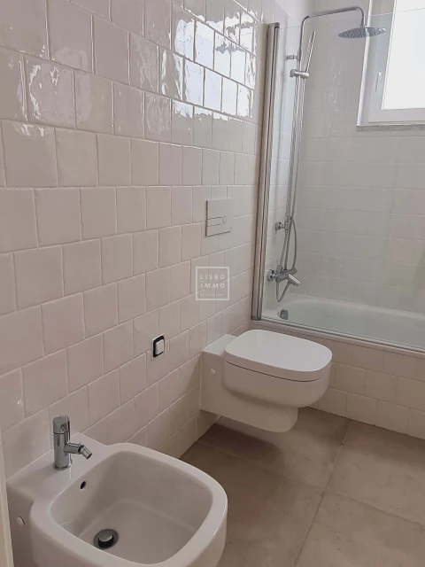 Apartamento T1 para Venda em Campo de Ourique
