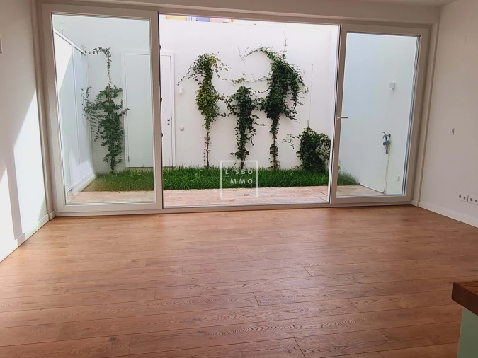 Apartamento T1 para Venda em Campo de Ourique Foto 24