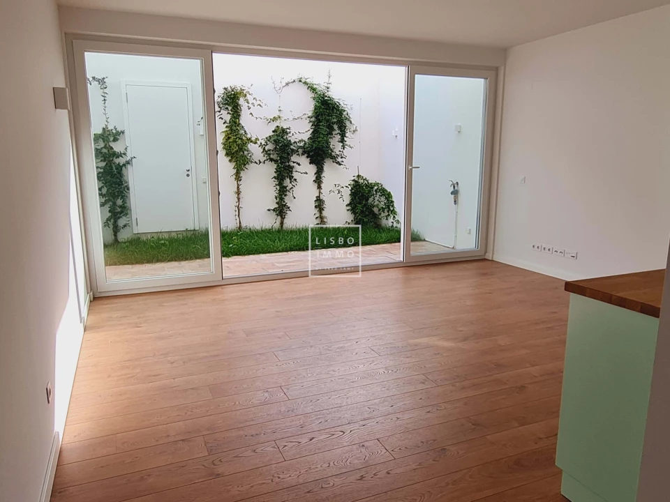 Apartamento T1 para Venda em Campo de Ourique Foto 1