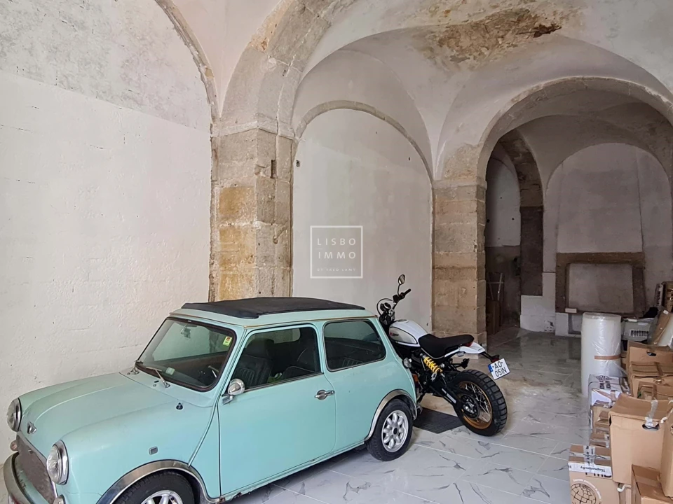 Apartamento T9 para Venda em Santa Maria Maior Foto 2