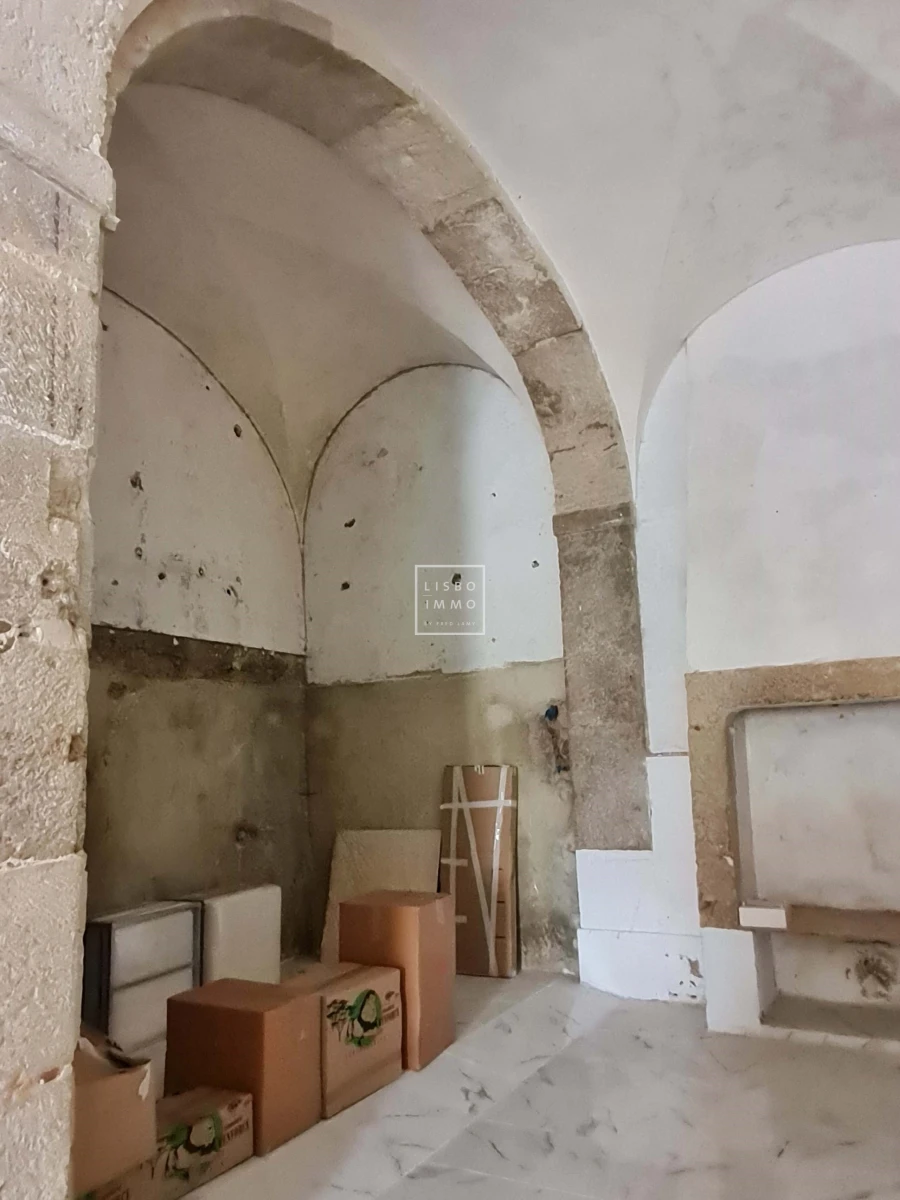 Apartamento T9 para Venda em Santa Maria Maior Foto 3