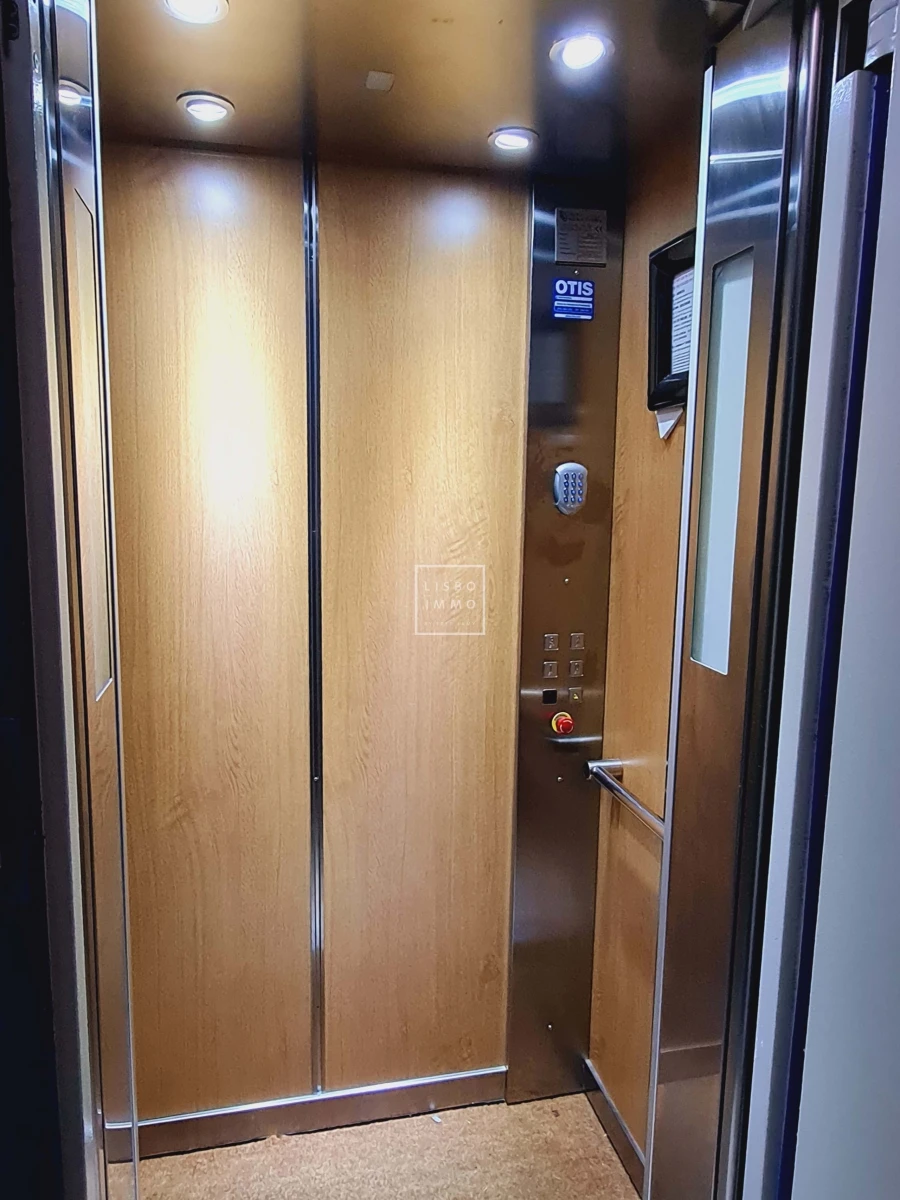 Apartamento T9 para Venda em Santa Maria Maior Foto 6