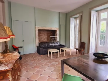 Moradia T9 para Venda em Santa Maria Maior