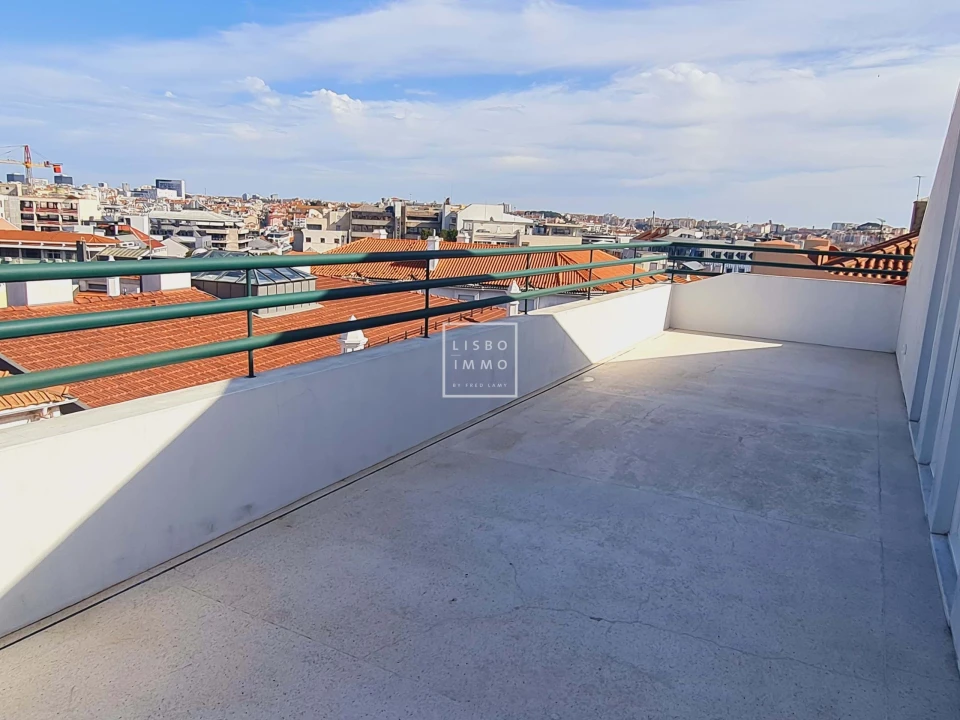 Apartamento T2 para Venda em Santo António Foto 41