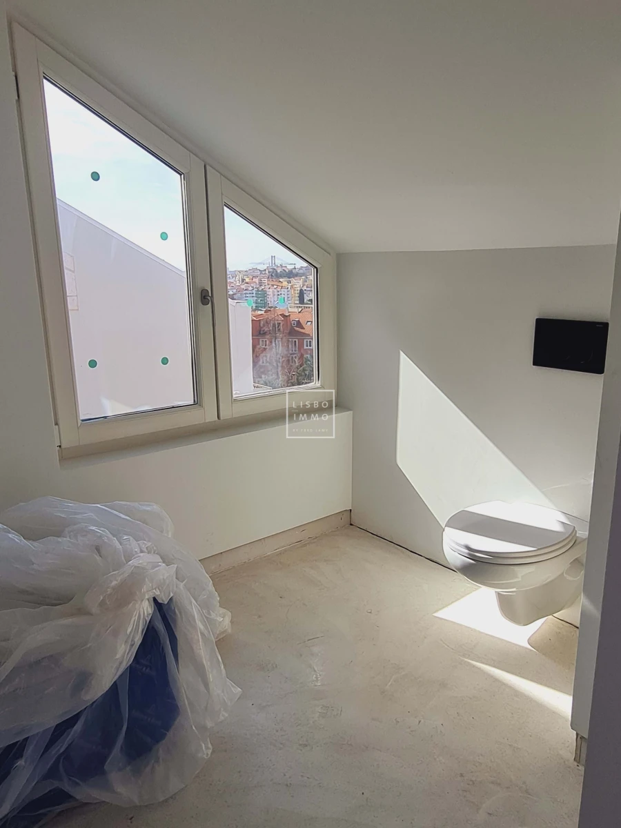 Apartamento T2 para Venda em Santo António Foto 43