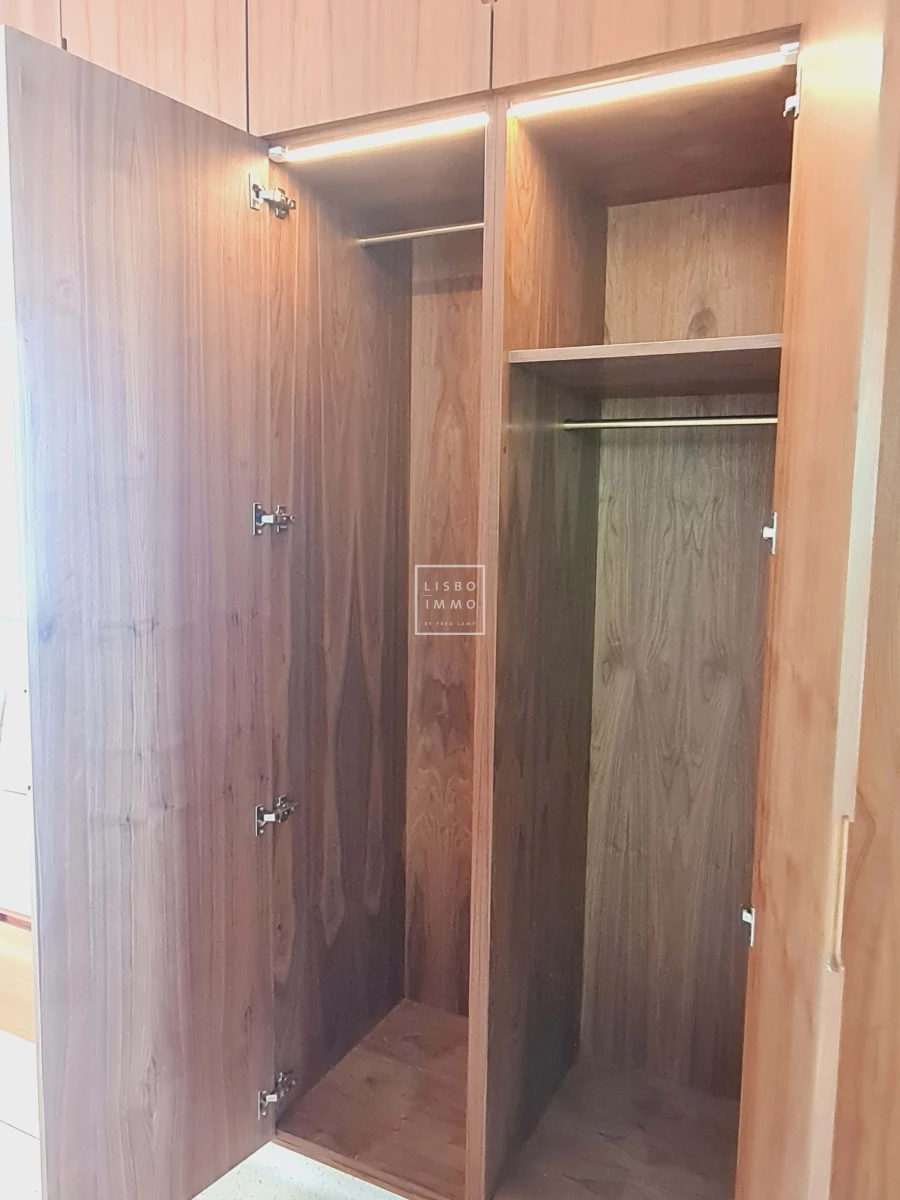 Apartamento T2 para Venda em Santo António Foto 29