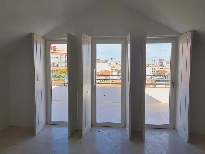 Apartamento T2 para Venda em Santo António Foto 38