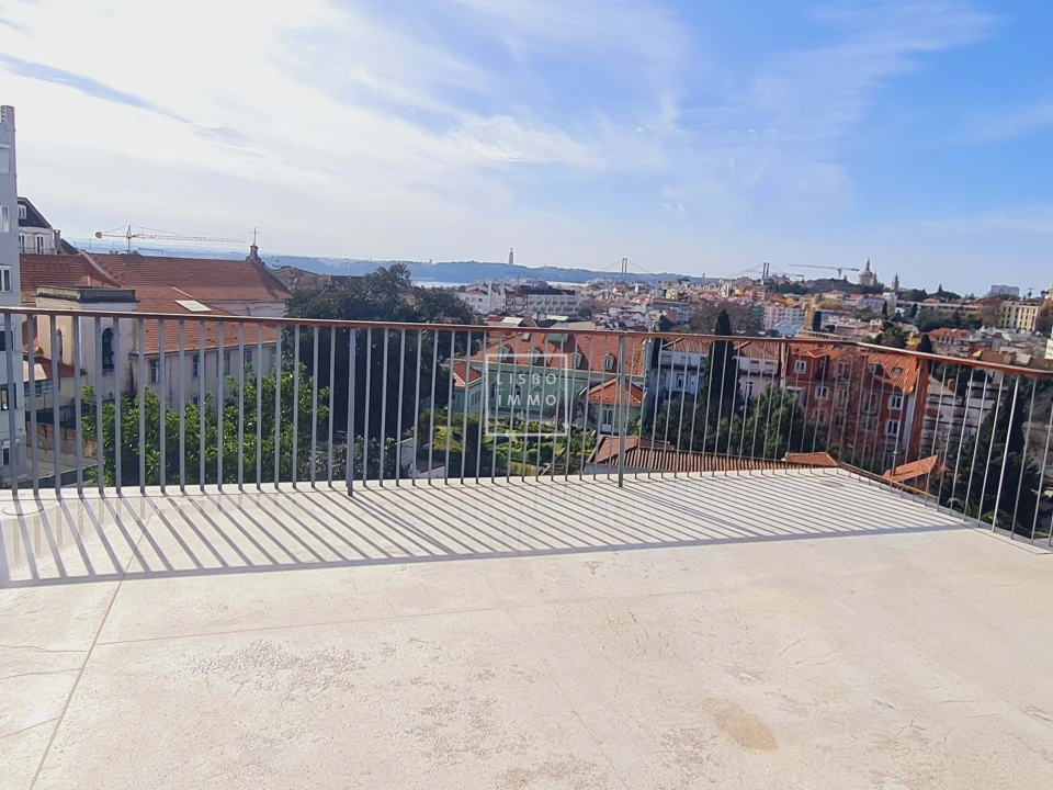 Apartamento T2 para Venda em Santo António Foto 2
