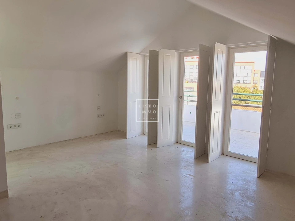 Apartamento T2 para Venda em Santo António Foto 37