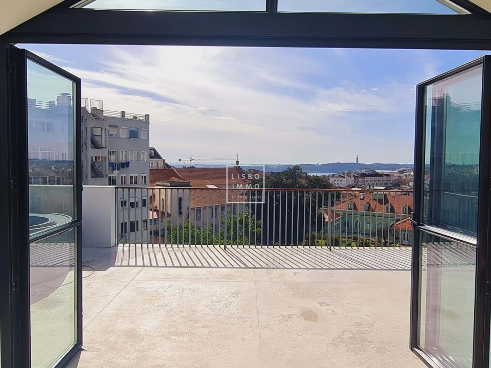 Apartamento T2 para Venda em Santo António Foto 13