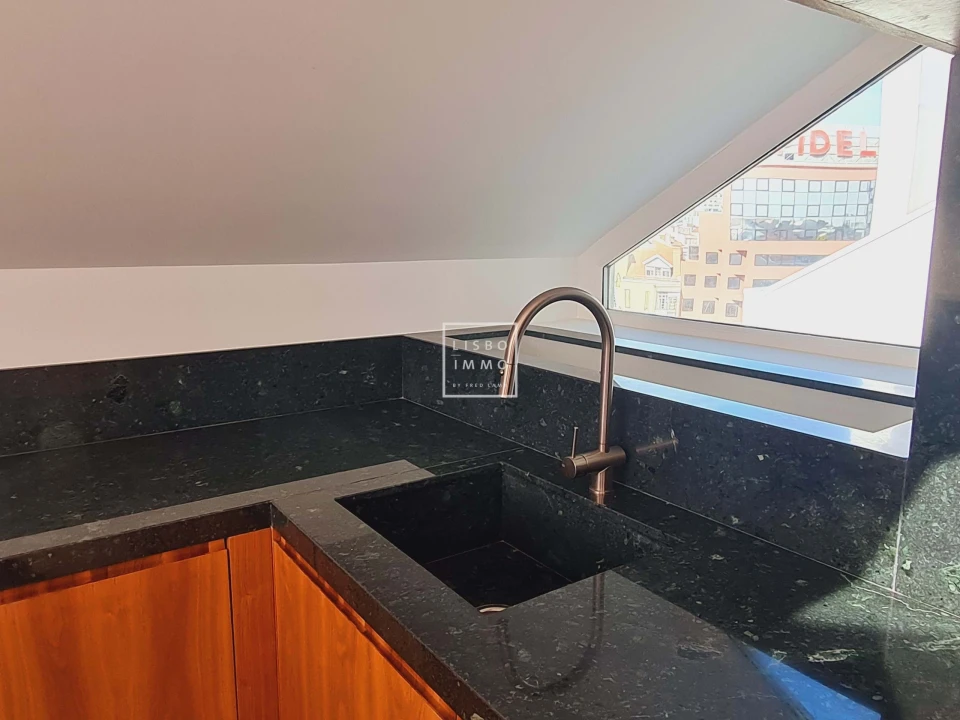 Apartamento T2 para Venda em Santo António Foto 20