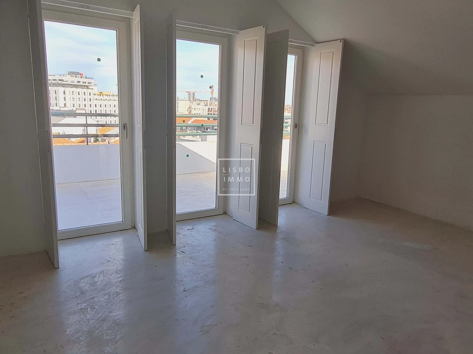 Apartamento T2 para Venda em Santo António Foto 34
