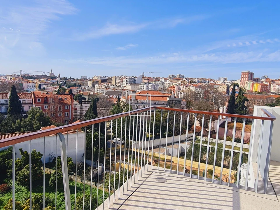 Apartamento T2 para Venda em Santo António Foto 6