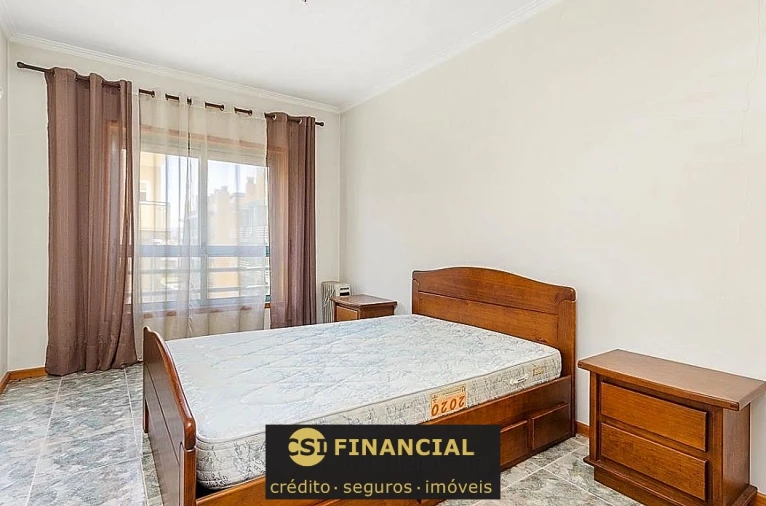 Apartamento T2 para Venda em Esmoriz Foto 11