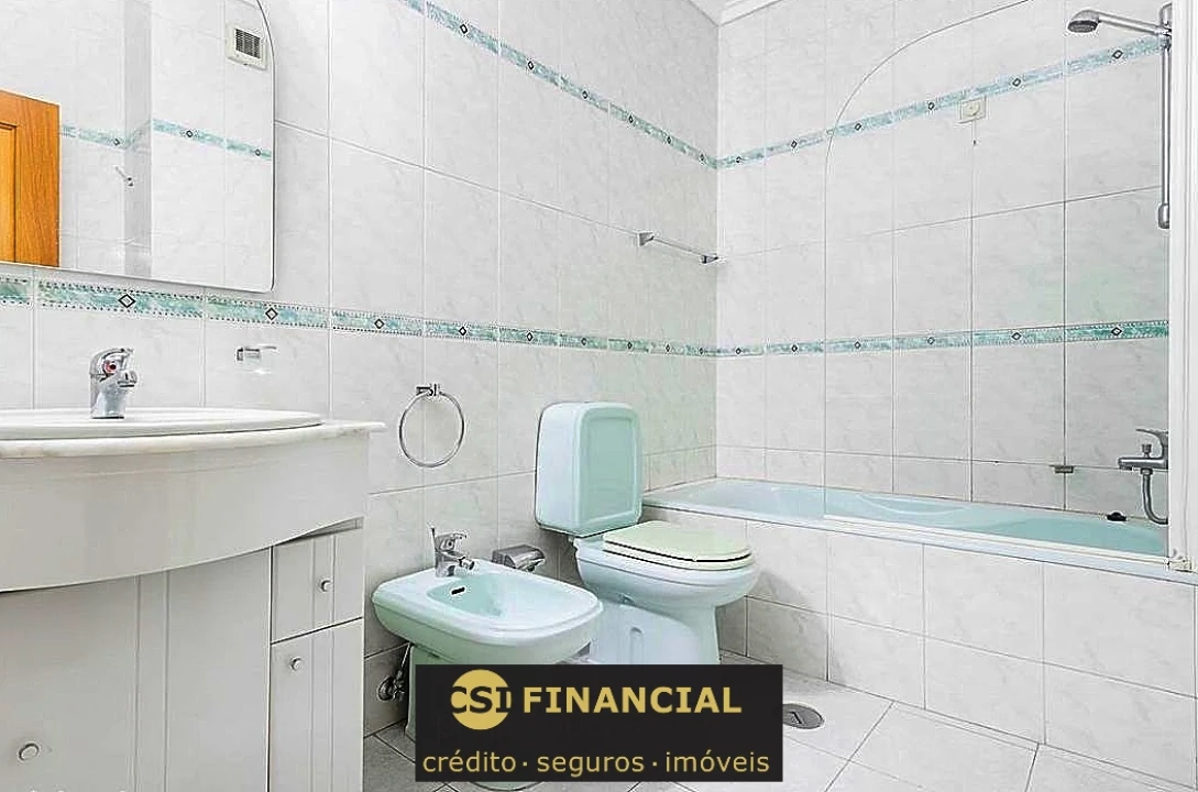 Apartamento T2 para Venda em Esmoriz Foto 6