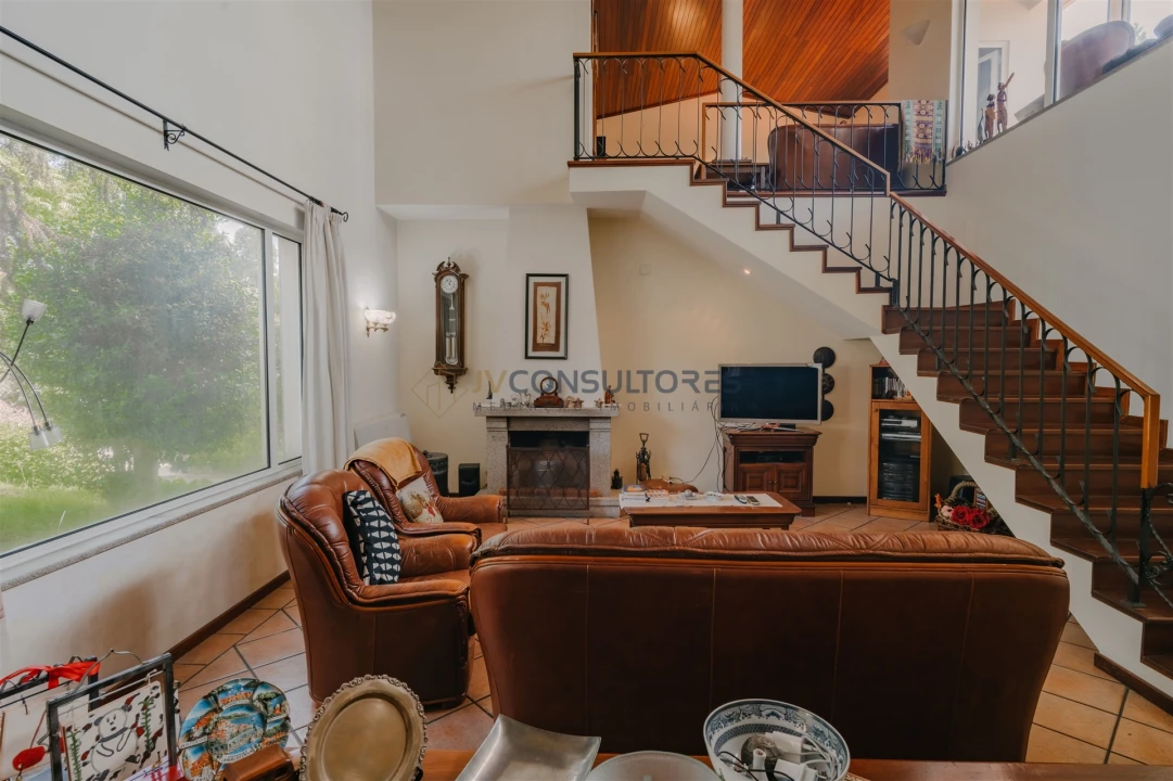 Moradia T3 para Venda em Ossela Foto 13