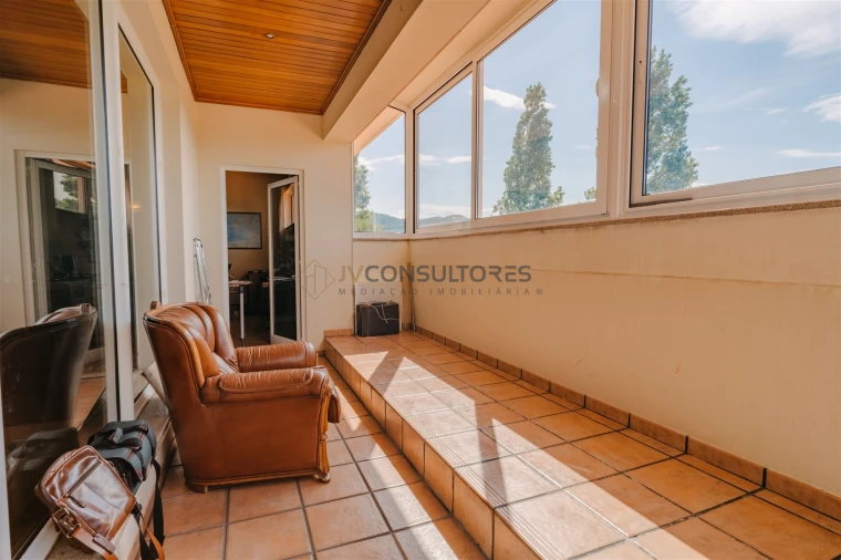 Moradia T3 para Venda em Ossela Foto 10