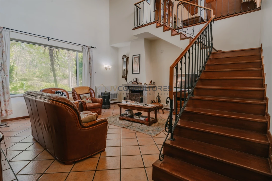 Moradia T3 para Venda em Ossela Foto 12