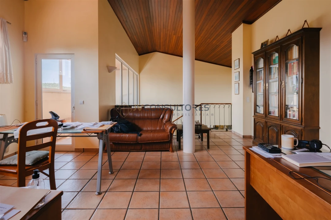 Moradia T3 para Venda em Ossela Foto 8