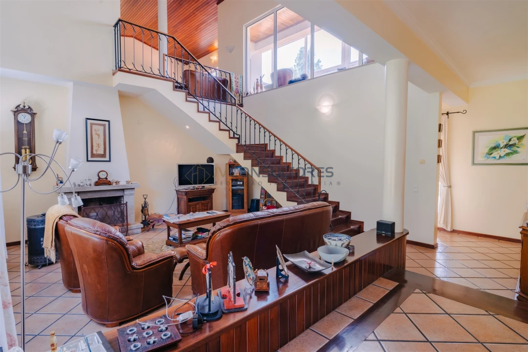 Moradia T3 para Venda em Ossela Foto 14