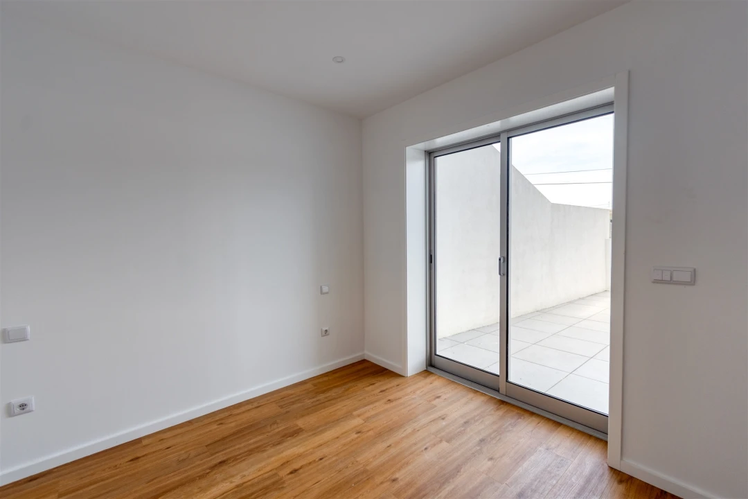 Apartamento T2 para Venda em Valongo do Vouga Foto 15