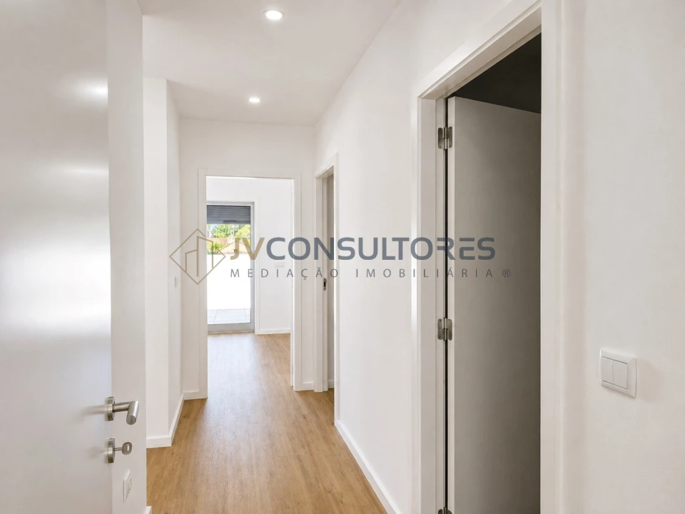 Apartamento T2 para Venda em Valongo do Vouga Foto 6