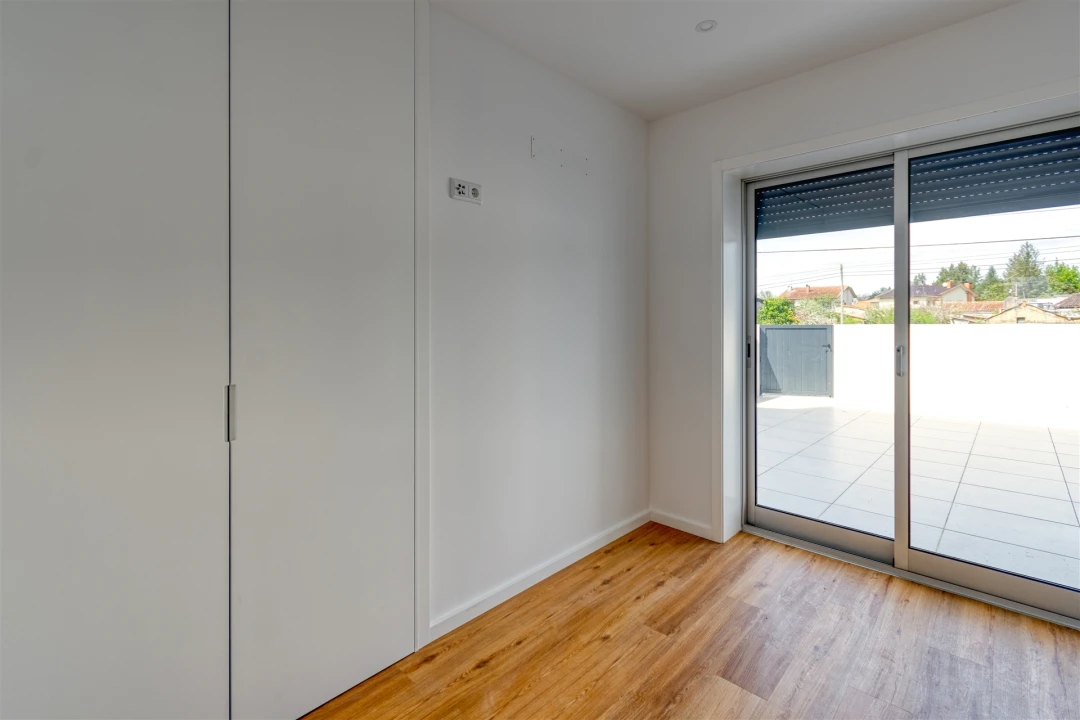 Apartamento T2 para Venda em Valongo do Vouga Foto 31